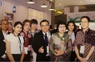 From Left: Mr. Restu Mulyana (PT. TDP), Ms. Nandini Singh (Sabinsa Corporation), Mrs. Ira Lestari (PT. TDP), Ms. Eva Wu (Zhejiang Langhua Pharmaceutical Co. Ltd.), Mr. Anton Sulisthio (PT. TDP), Mrs. Maura Linda Sitanggang (Health Minister, Indonesia), Mrs. Sheila Tunggono (PT. TDP), Mr. Stevemn Tian (Tianjin Tianyao Pharmaceutical Co. Ltd.), Mr. Kendrariadi (PT. Actavis), Mr. Herman Sunaga (PT. TDP), and Mr. Tjomo (PT. Novapharin)